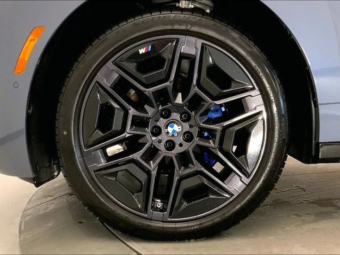 New 2026 BMW iX xDrive45 w/ M Sport Package AWD/4WD image 8