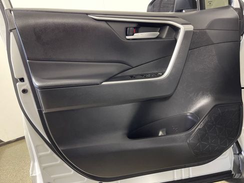 Used 2023 Toyota RAV4 XLE Premium FWD image 17