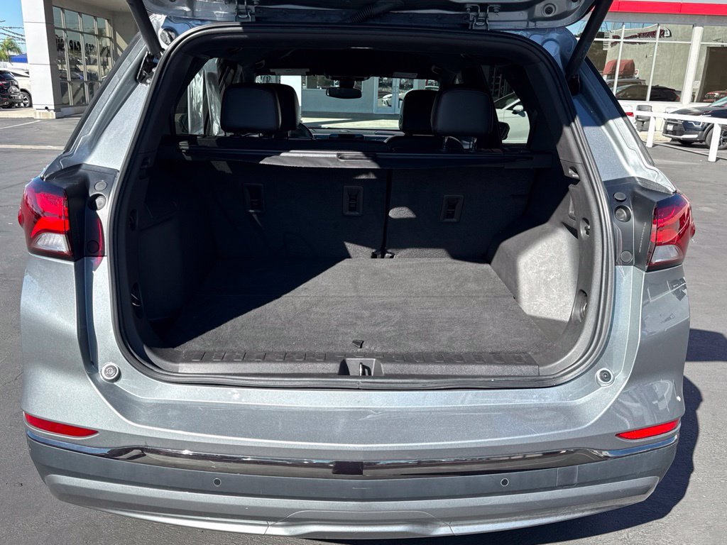 Used 2023 Chevrolet Equinox RS FWD image 15