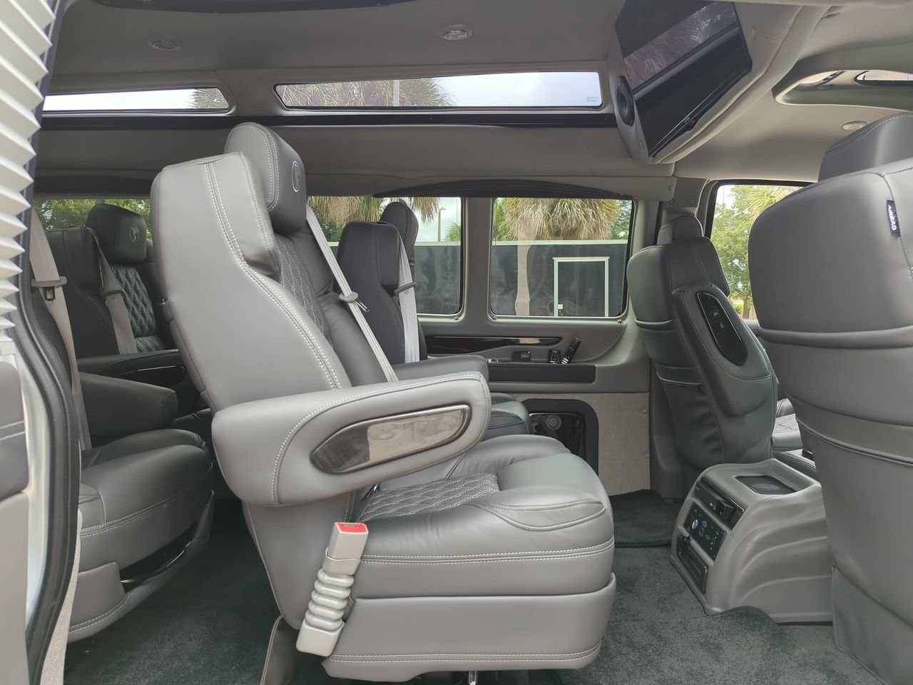 New 2026 Chevrolet Express 2500 Extended w/ Driver Convenience Package RWD image 25