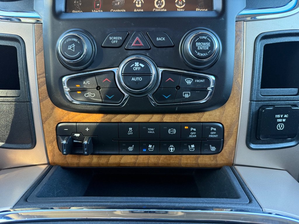 Used 2016 RAM 2500 Longhorn w/ Convenience Group RWD image 30