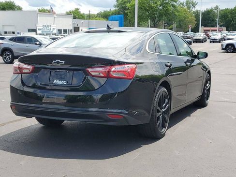 Used 2022 Chevrolet Malibu LT w/ Midnight Edition FWD image 3