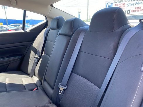 Used 2025 Nissan Altima 2.5 SV FWD image 14