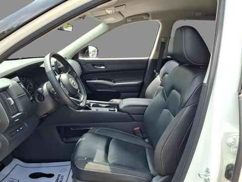 Certified 2023 Nissan Pathfinder SL AWD/4WD image 21