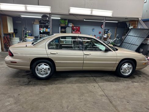 Used 1999 Chevrolet Lumina LS w/ Preferred Equipment Group 1 image 2