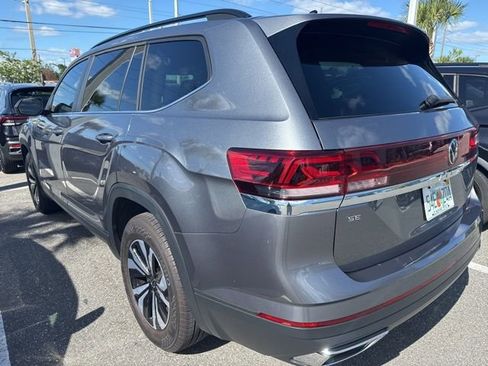 Used 2025 Volkswagen Atlas SE image 7