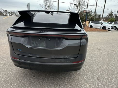 Used 2024 Jeep Wagoneer Launch Edition image 9