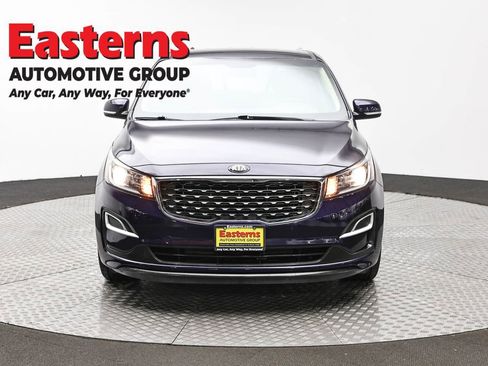 Used 2021 Kia Sedona EX image 2