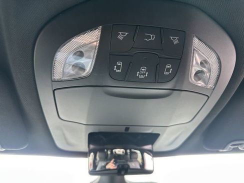 New 2026 Chrysler Pacifica Select image 50