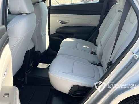 Certified 2026 Hyundai Tucson SE FWD image 16