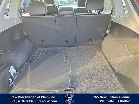 Certified 2023 Volkswagen Tiguan SE w/ Panoramic Sunroof Package AWD/4WD image 51