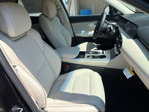 New 2026 Genesis GV70 2.5T Advanced AWD/4WD image 19