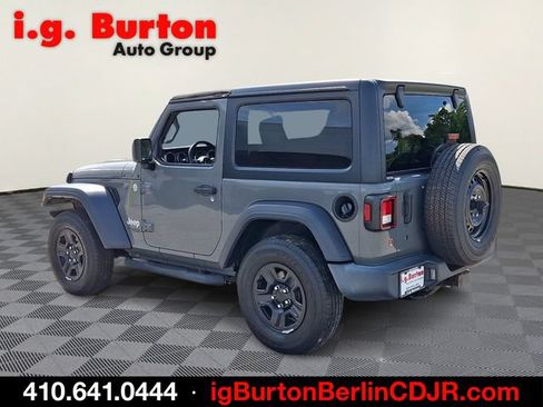 Used 2019 Jeep Wrangler Sport AWD/4WD image 4
