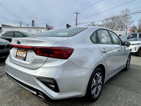 Used 2021 Kia Forte LXS FWD image 6