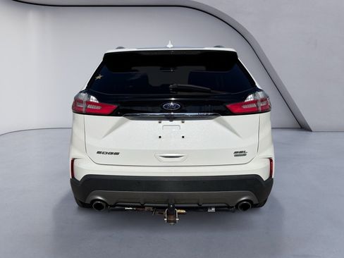 Used 2020 Ford Edge SEL w/ Convenience Package FWD image 4