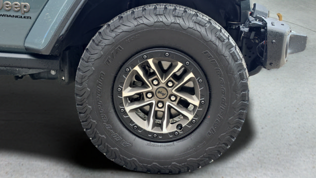 Used 2024 Jeep Wrangler Unlimited Rubicon 392 AWD/4WD image 49
