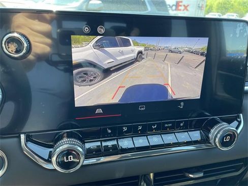 New 2025 GMC Canyon Elevation w/ Convenience Package image 16