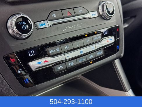 Used 2020 Ford Explorer Limited image 16