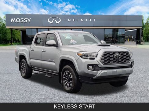 Used 2023 Toyota Tacoma TRD Sport w/ Advanced Technology Package image 2