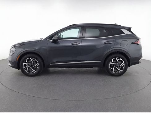Used 2025 Kia Sportage LX image 5