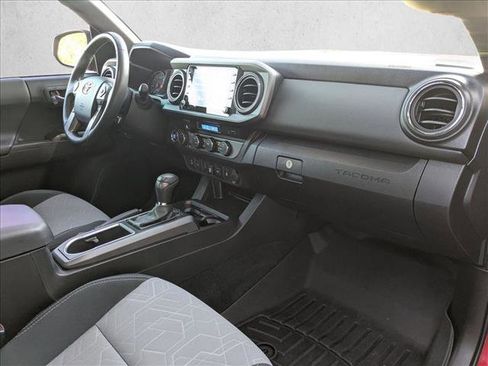 Used 2022 Toyota Tacoma TRD Sport image 20