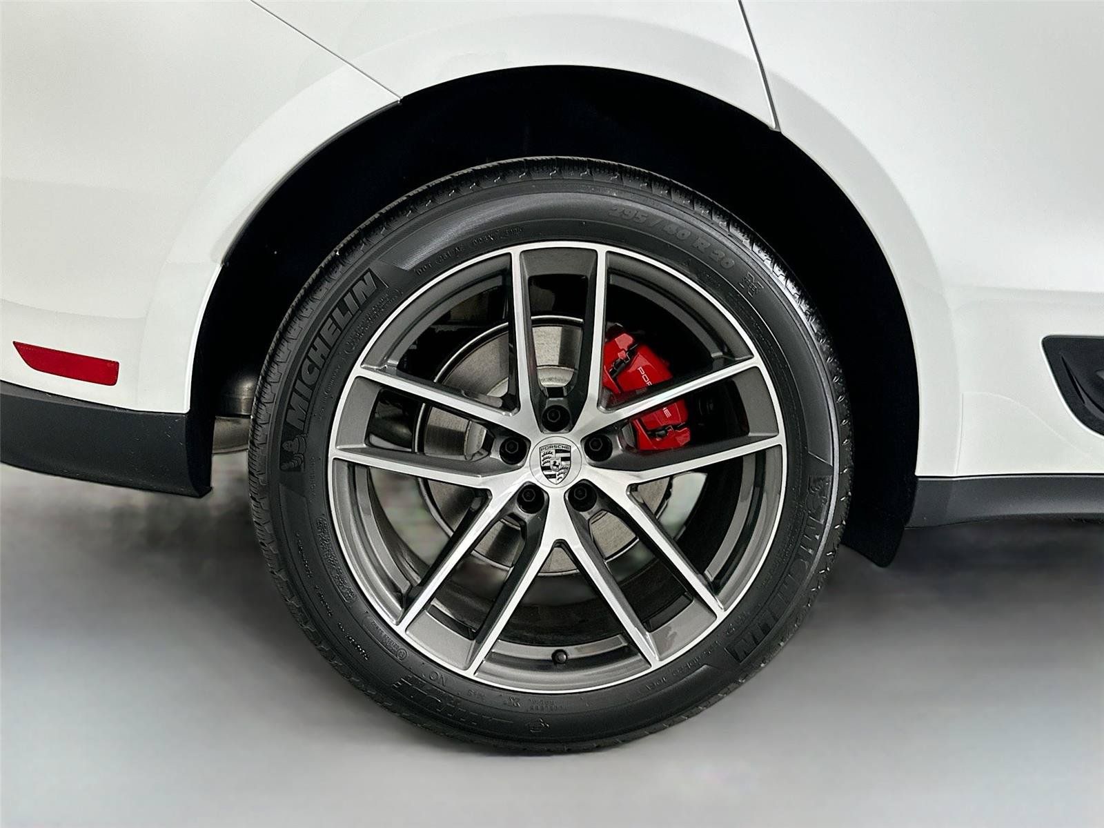 Certified 2026 Porsche Macan S AWD/4WD image 13