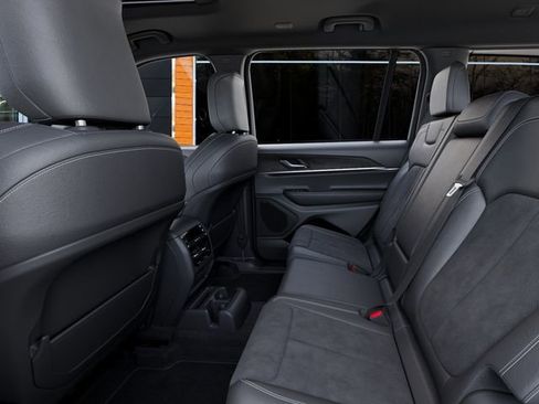 New 2026 Jeep Grand Cherokee L 4WD image 23