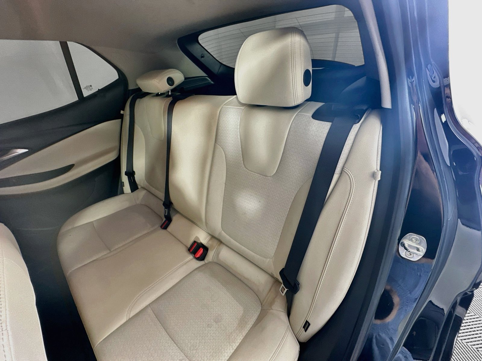 Used 2021 Buick Encore GX Preferred w/ Sport Touring Package FWD image 23
