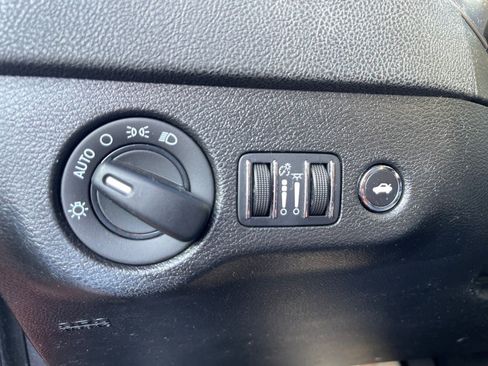 Used 2023 Dodge Charger SXT image 15