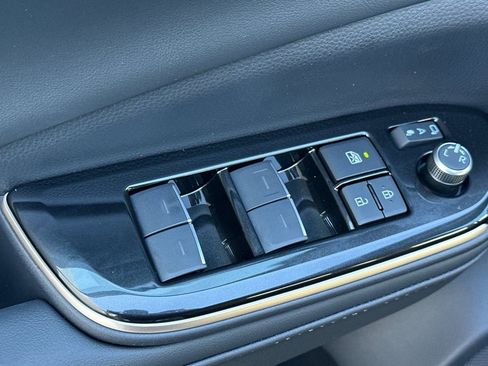 New 2026 Toyota Crown Signia AWD/4WD image 12