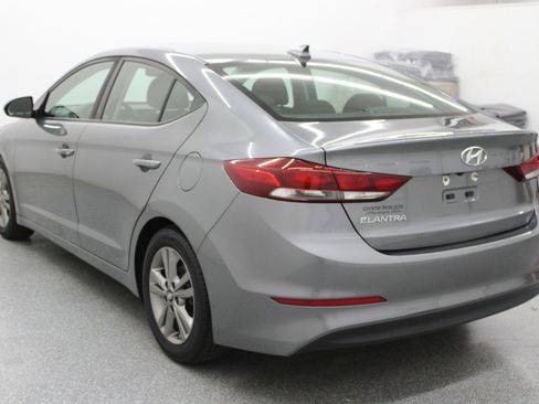 Used 2018 Hyundai Elantra Value Edition FWD image 6