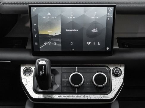 Used 2022 Land Rover Defender 110 S image 55