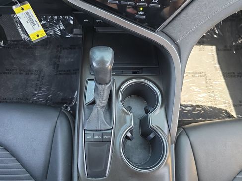 Certified 2022 Toyota Camry SE FWD image 17