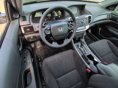 Used 2015 Honda Accord Hybrid Sedan image 10