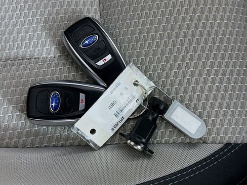 Used 2020 Subaru Forester Premium image 35