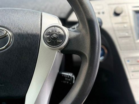 Used 2013 Toyota Prius Two FWD image 11