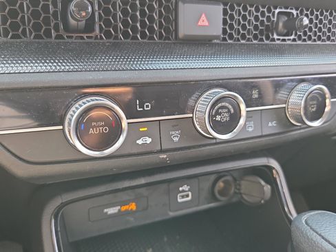 Used 2024 Honda CR-V LX image 19