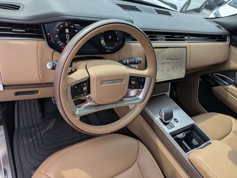 Certified 2025 Land Rover Range Rover Long Wheelbase SE AWD/4WD image 10
