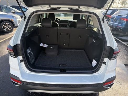 Certified 2025 Volkswagen Taos SEL w/ Black Wheel Plus Package image 23