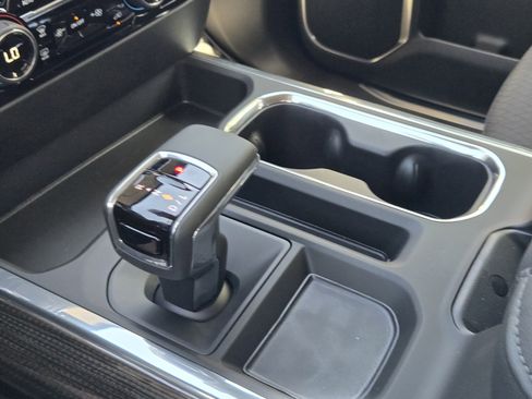 New 2025 Chevrolet Silverado 1500 LT w/ Z71 Off-Road Package image 16