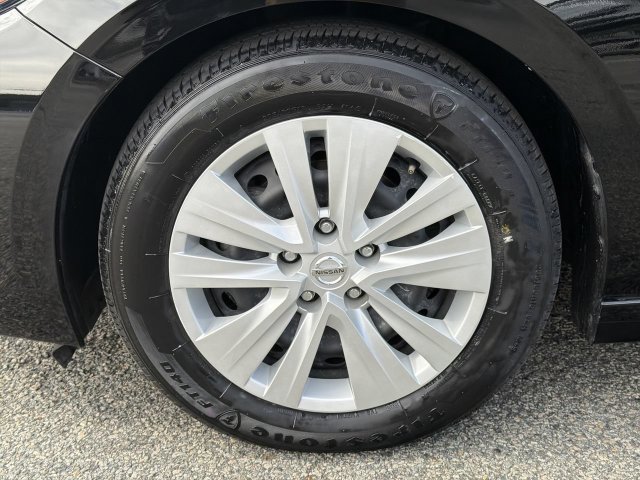 Certified 2023 Nissan Sentra S FWD image 10