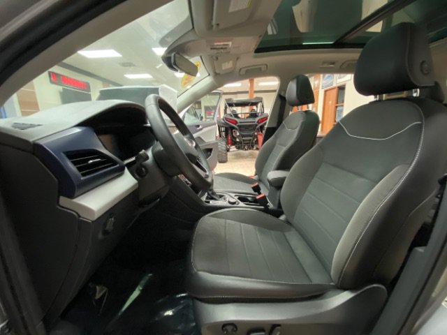 Used 2023 Volkswagen Taos SE AWD/4WD image 16