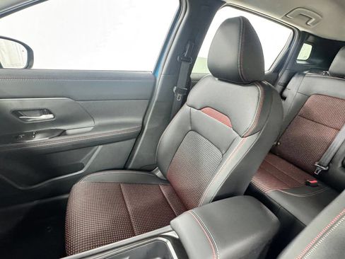New 2026 Nissan Kicks SR w/ Cold Weather Package AWD/4WD image 13