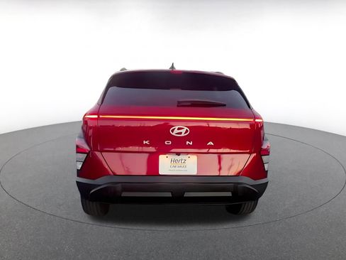 Used 2025 Hyundai Kona SEL image 12