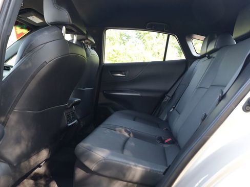 Used 2022 Toyota Venza XLE AWD/4WD image 24