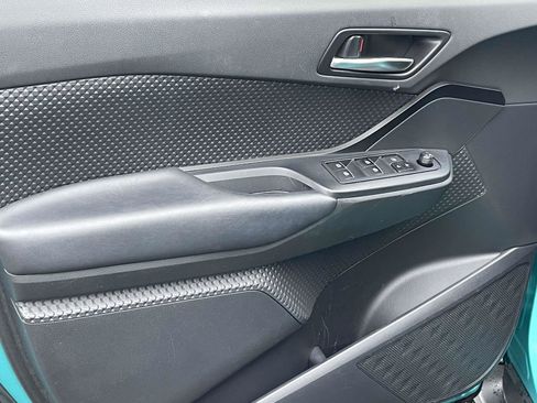 Used 2018 Toyota C-HR XLE image 13