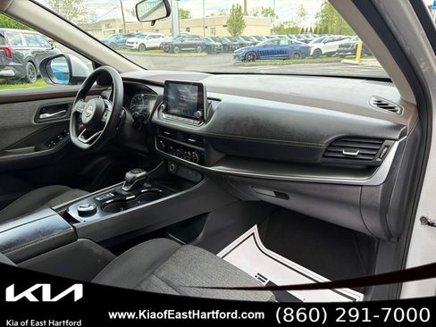 Used 2023 Nissan Rogue SV AWD/4WD image 12