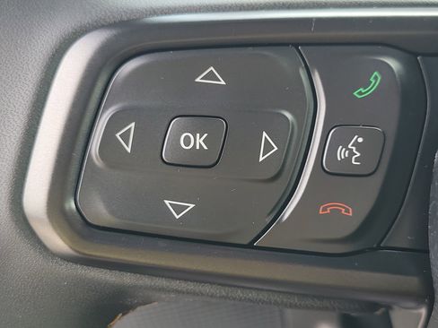 Used 2024 Jeep Wrangler Sport S image 17