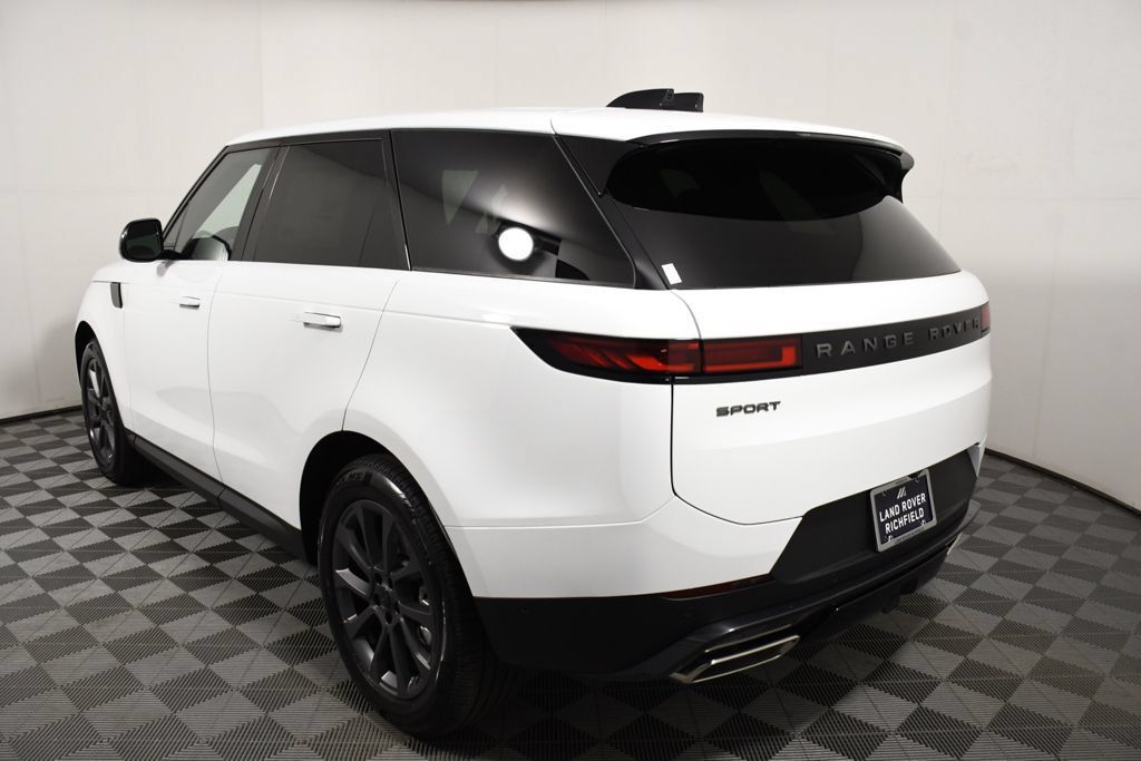 New 2026 Land Rover Range Rover Sport SE AWD/4WD image 4