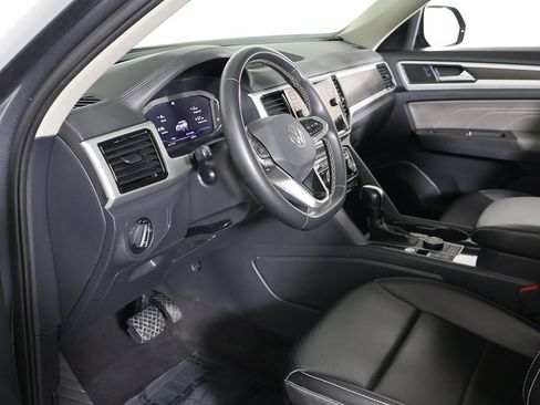 Used 2022 Volkswagen Atlas SE image 25